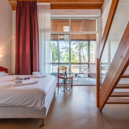 Azureva Ronce Les Bains Hotel Exterior photo