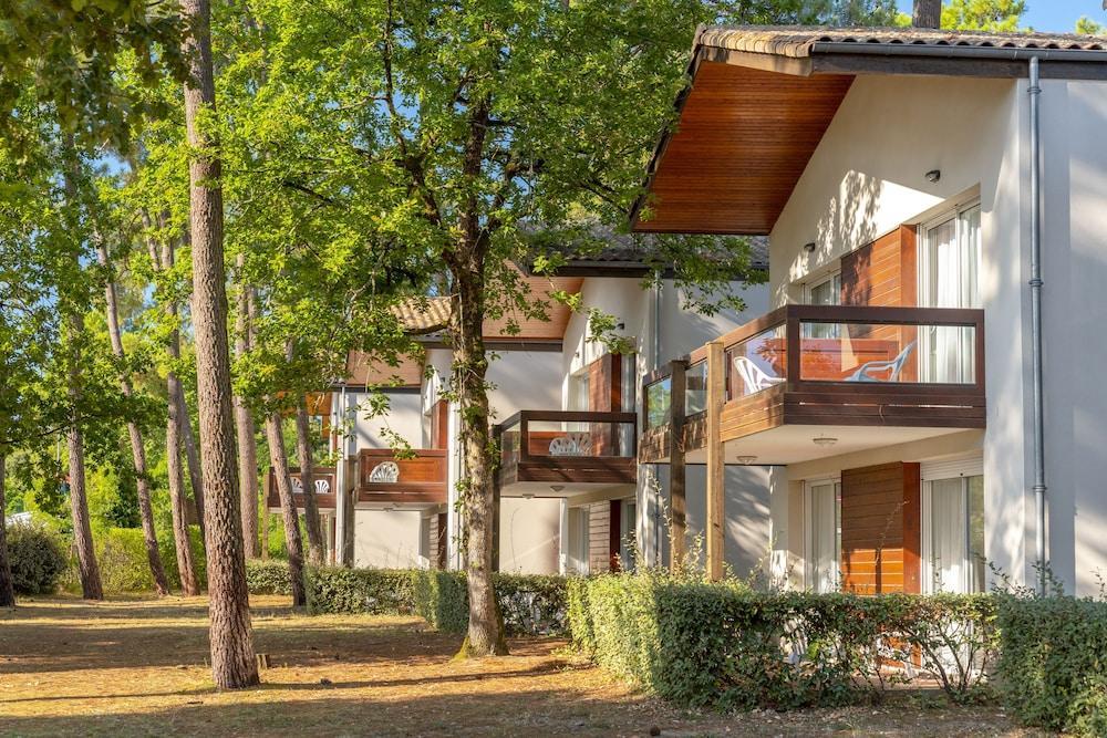 Azureva Ronce Les Bains Hotel Exterior photo